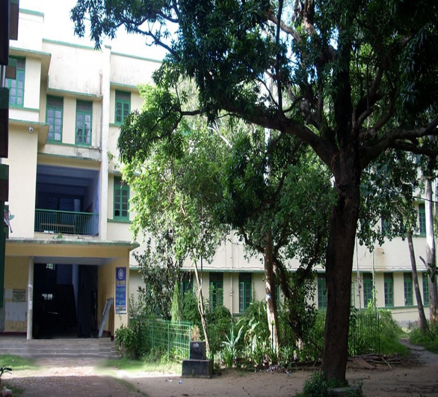 Hooghly Women's College-cover