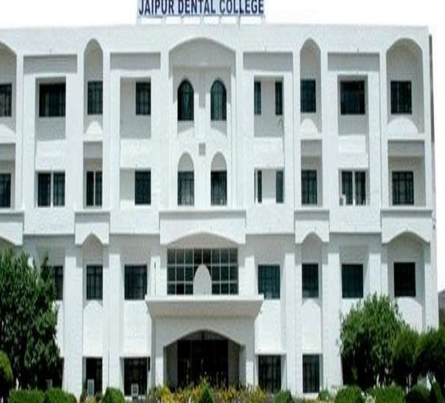 Jaipur Dental College-cover
