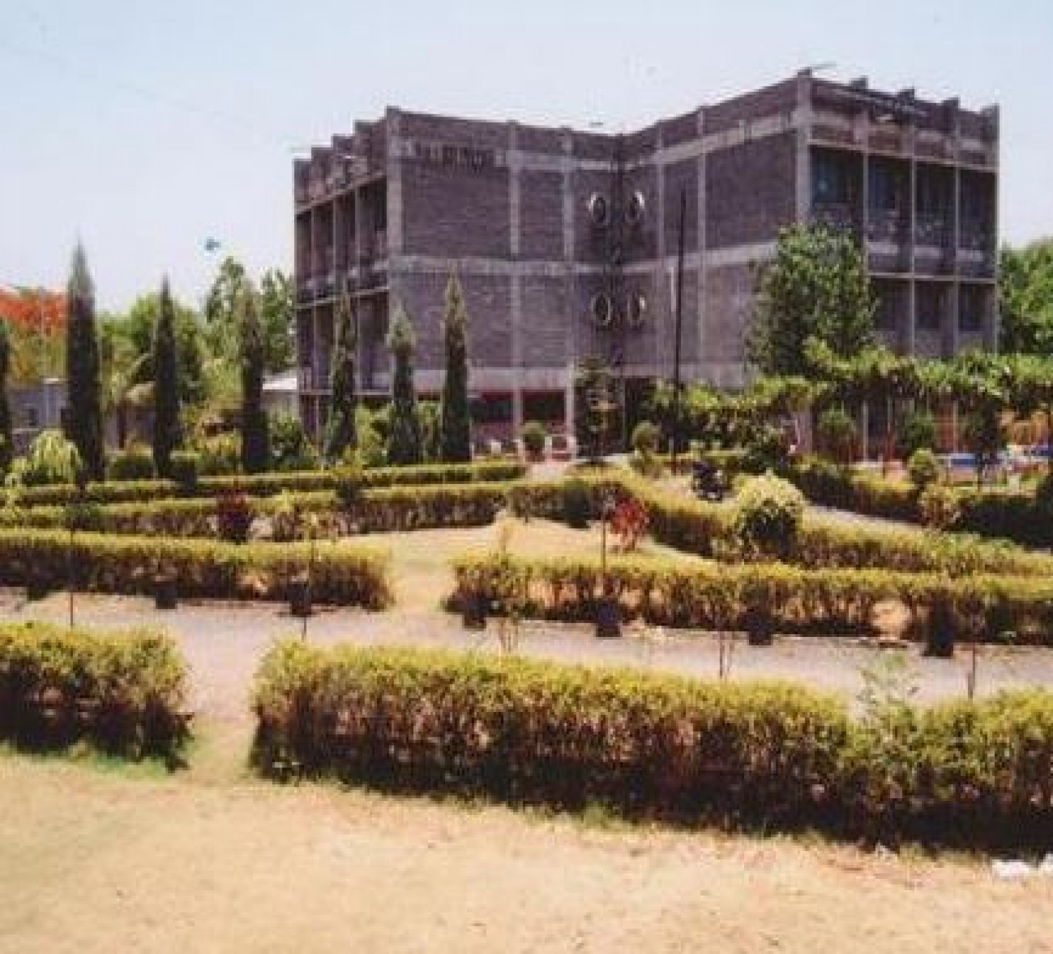Shri Siddeshwar Shikshan Mandal's College of Architecture-cover