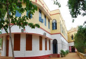 Madurai Diraviyam Thayumanavar Hindu College_cover